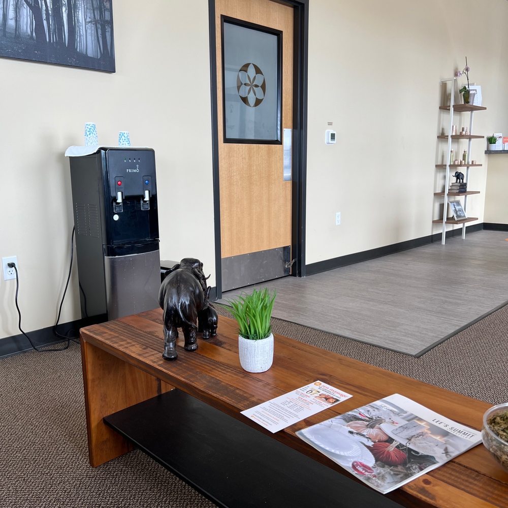 Zen Massage & Facials - Waiting area. - Massage Near Me - Lee's Summit, Missouri Zen Massage & Facials - Waiting area. - Massage Near Me - Lee's Summit, Missouri