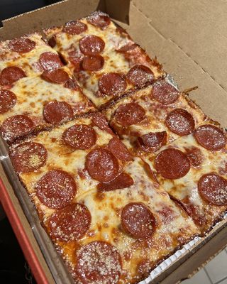 Jet's Pizza by null