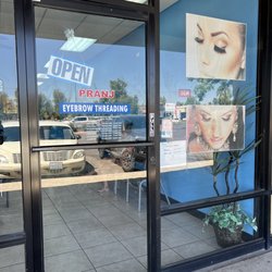 Pranj Eyebrow Threading