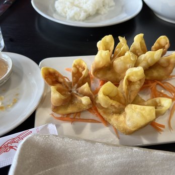 Hello Thai - Ragoons - Sushi Bars Near Me - Dayton, Ohio