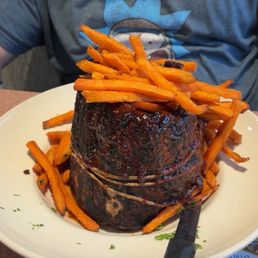 Full rack of ribs and sweet pot fries