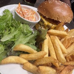 Brooklyn Café - Brooklyn Burger (yum!!)