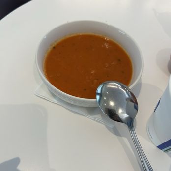 United Club - Terminal A - Airport Lounges Near Me - Newark, New Jersey