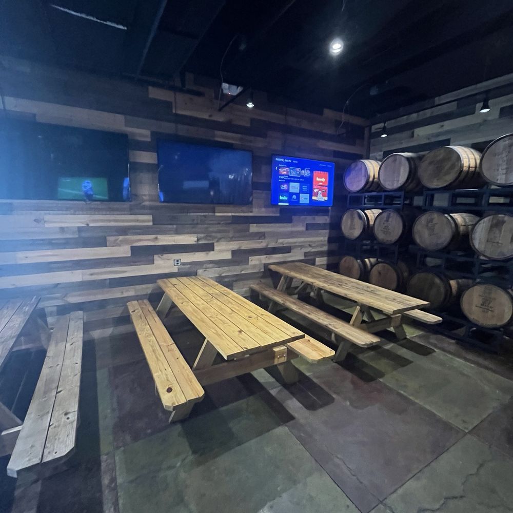 Big Machine Distillery & Tavern - Inside - Distilleries Near Me - Nashville, Tennessee