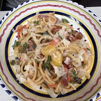 Gioia Cafe & Bar - Bucatini - Italian Near Me - New Haven, Connecticut