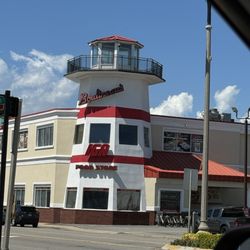 Boulineau's Foods Plus - Outside front