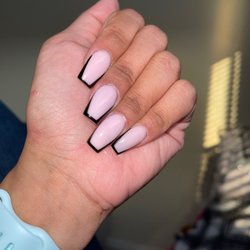 Golden Nails & Spa - Pink Color Powder with a black tip