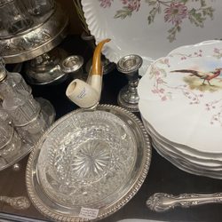 Antiques At Broadway - Ashtray with attached pipe holder