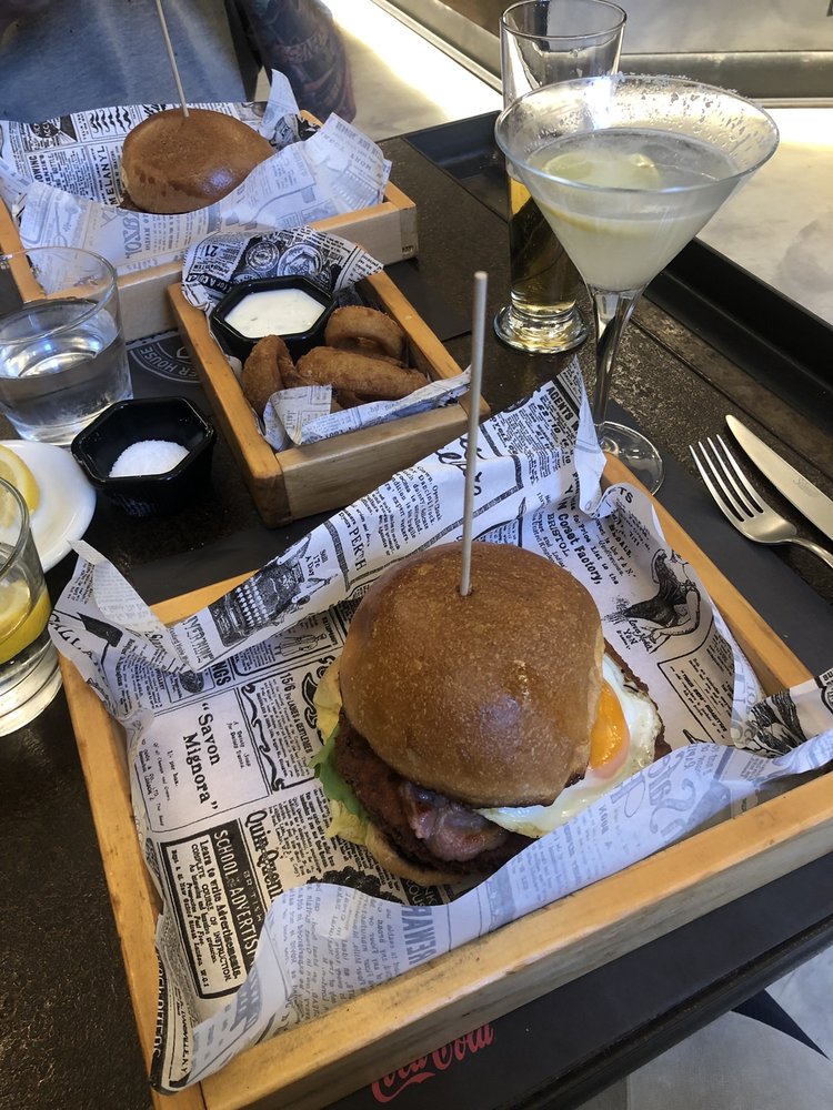 T-burger Station