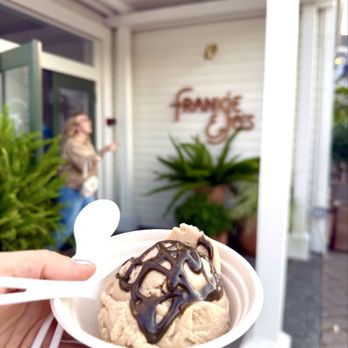 Frankie & Jo’s - Ice scream with coconut charcoal sauce - Ice Cream & Frozen Yogurt Near Me - Larkspur, California Frankie & Jo’s - Ice scream with coconut charcoal sauce - Ice Cream & Frozen Yogurt Near Me - Larkspur, California