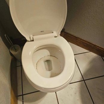 Hidden Lake Winery - Dirty toilet - Venues & Event Spaces Near Me - Aviston, Illinois Hidden Lake Winery - Dirty toilet - Venues & Event Spaces Near Me - Aviston, Illinois