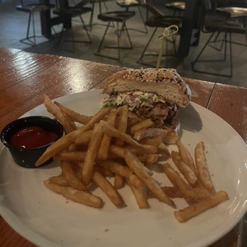 Common Theory - Szechuan Fried Chicken Sandwich - Gastropubs Near Me - San Diego, California Common Theory - Szechuan Fried Chicken Sandwich - Gastropubs Near Me - San Diego, California