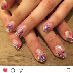 She does amazing gel polish and gel extensions! No acrylic.