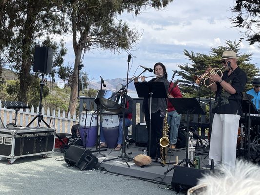 Point San Luis Lighthouse by null