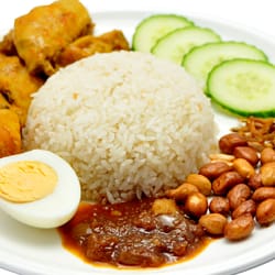 Malaysia Delights - Malaysia Nasi Lemak.
Coconut Rice served with Peanut, Sambal, Egg & Curry Chicken or Beef