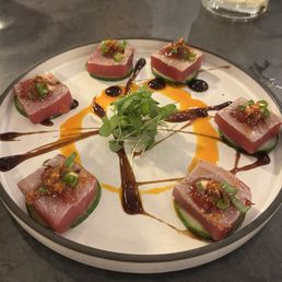 Tuna crudo