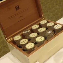 Tea samples to smell. Tea samples to smell.