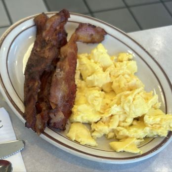 My Garden Cafe - Scrambled Eggs and Bacon - Breakfast & Brunch Near Me - Ripon, California My Garden Cafe - Scrambled Eggs and Bacon - Breakfast & Brunch Near Me - Ripon, California
