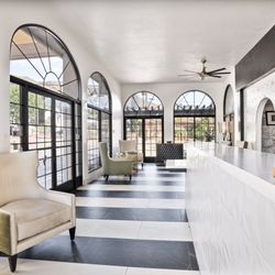 Sands Inn & Suites - Lobby at Sands Inn & Suites