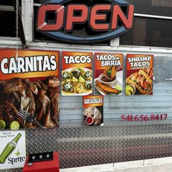 Mari’s Taco Truck