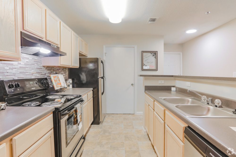 LEGENDS AT VIRGINIA CENTER Updated September 2024 20 Photos 1200