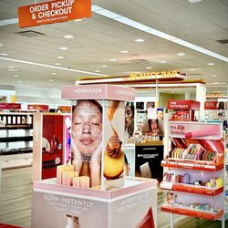 Ulta Beauty - "Beauty bar" inside..