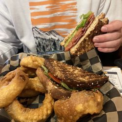 Shaker's - BLT on wheat w/ onion rings