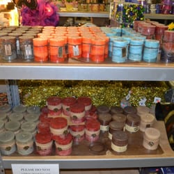 Mer Rouge Wholesale