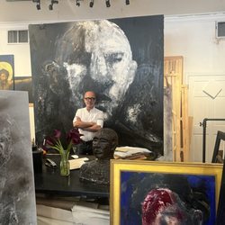 Harouni Gallery - Artist