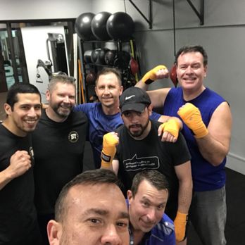 Bezz Training Club - Strength in numbers - Trainers Near Me - Chicago, Illinois