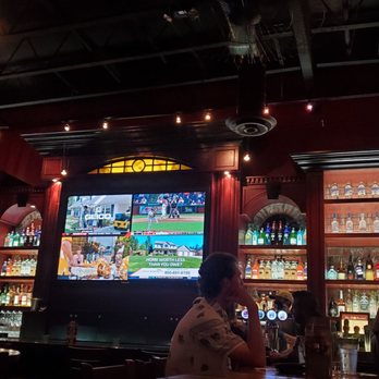 BJ's Restaurant & Brewhouse - Great bar set up - Breweries Near Me - Phoenix, Arizona BJ's Restaurant & Brewhouse - Great bar set up - Breweries Near Me - Phoenix, Arizona