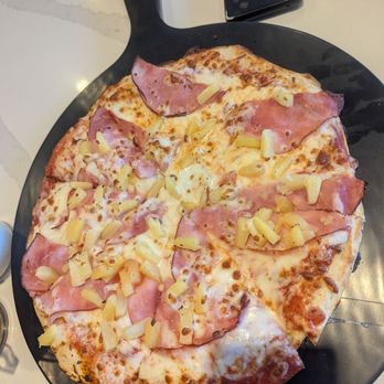 Pizza Paradiso - Medium Maui Waui-plenty for 2 people to share - Pizza Near Me - Lahaina, Hawaii Pizza Paradiso - Medium Maui Waui-plenty for 2 people to share - Pizza Near Me - Lahaina, Hawaii