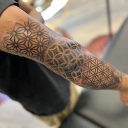 40 Thieves Tattoo and Art Gallery - Geometric tattoo