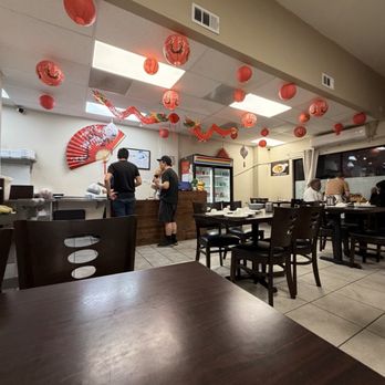Golden Tree Restaurant - Inside - cashier area - Chinese Near Me - Los Angeles, California Golden Tree Restaurant - Inside - cashier area - Chinese Near Me - Los Angeles, California