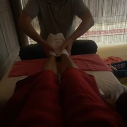 Coco Foot Spa - hot towel