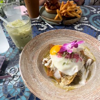 Sunny Side Cafe & Eatery - Chilaquiles and omg chicken burger - Breakfast & Brunch Near Me - Miami, Florida Sunny Side Cafe & Eatery - Chilaquiles and omg chicken burger - Breakfast & Brunch Near Me - Miami, Florida