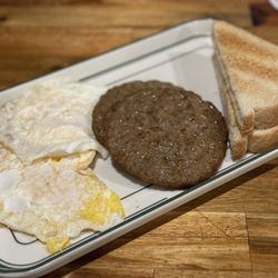 Kong Sihk Tong 港食堂 - Eggs, sausage, and toast