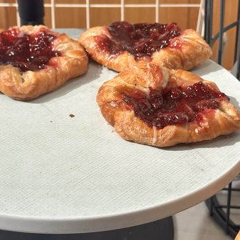 Panera Bread - Strawberry jam bread - Soup Near Me - Edison, New Jersey
