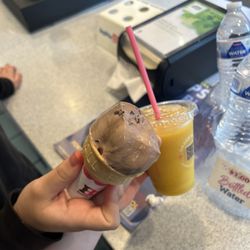 Baskin Robbins - LOOKING GOOD