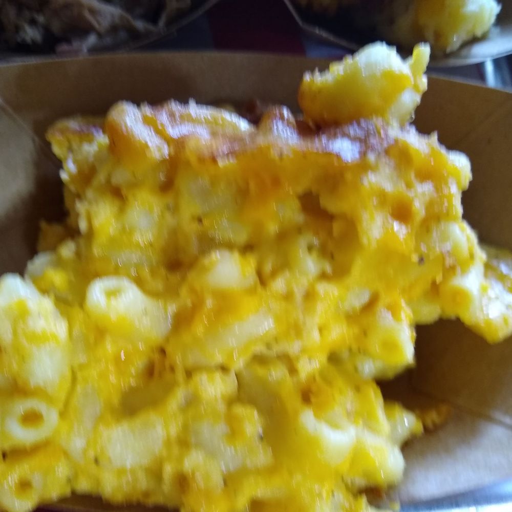 Road Hog Willy's Real Pit Bar-B-Q - Mac n cheese - Barbeque Near Me - Mount Vernon, Ohio Road Hog Willy's Real Pit Bar-B-Q - Mac n cheese - Barbeque Near Me - Mount Vernon, Ohio
