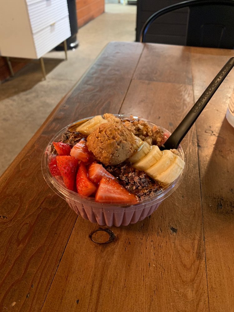 THE FUEL BAR Updated October 2024 610 N Big Spring, Midland, Texas Juice Bars & Smoothies