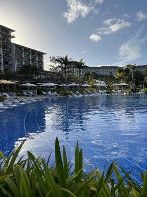 Halekulani Okinawa by null