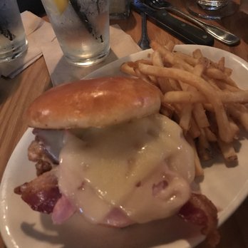BJ's Restaurant & Brewhouse - New American Near Me - Murfreesboro, Tennessee