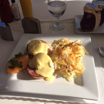 Crown Bistro - Delicious Eggs Benedict! - Breakfast & Brunch Near Me - Coronado, California Crown Bistro - Delicious Eggs Benedict! - Breakfast & Brunch Near Me - Coronado, California