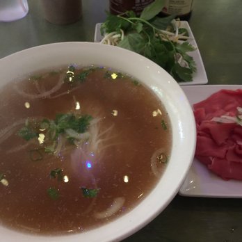 Pho Binh Heights - Where's the noodles?  And onions?  Nice plate of beef only if it had a matching amount of noodles for eat bite. - Vietnamese Near Me - Houston, Texas