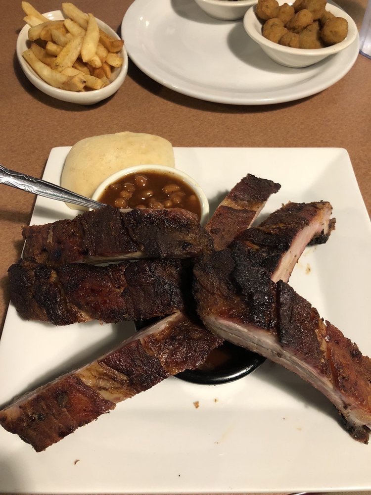 Food from Arnolds BAR-B-QUE & Grill