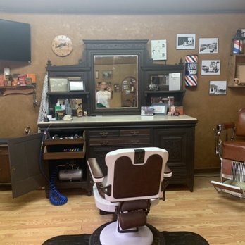Westt Barbershop - Work station - Barbers Near Me - Trinidad, Texas Westt Barbershop - Work station - Barbers Near Me - Trinidad, Texas