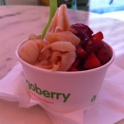 Yogoberry - Iogurte com morango e lichia!