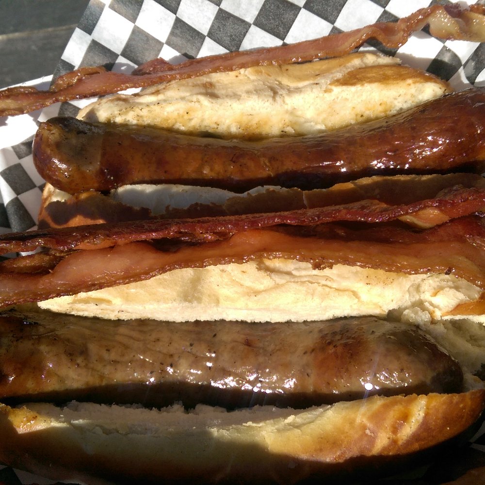 Moon Tower - Dive Bars Near Me - Houston, Texas Moon Tower - Dive Bars Near Me - Houston, Texas
