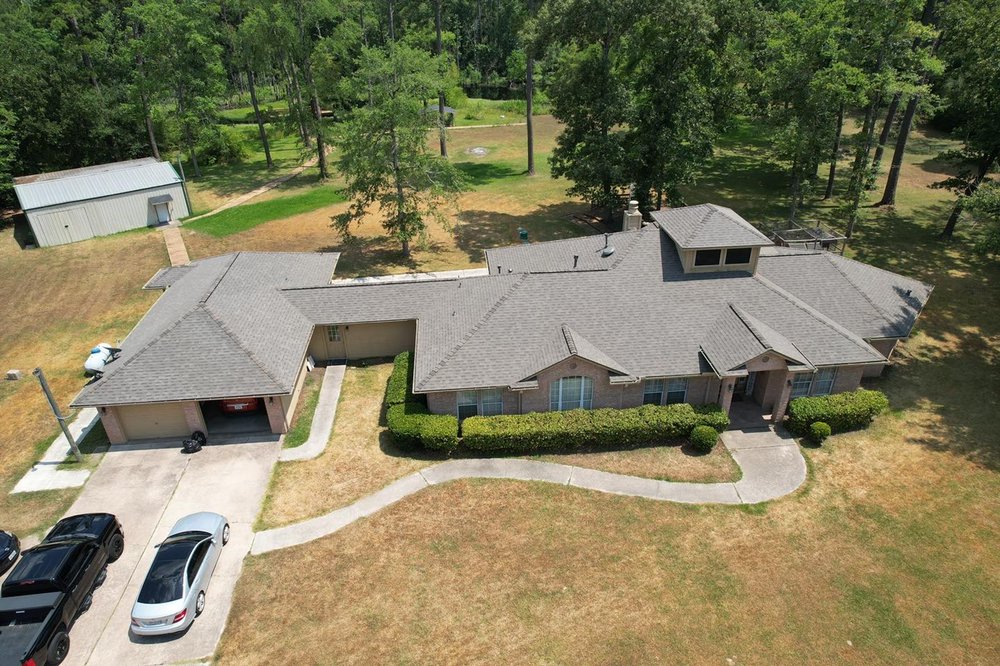 Slide of Vista Roofing and Restoration